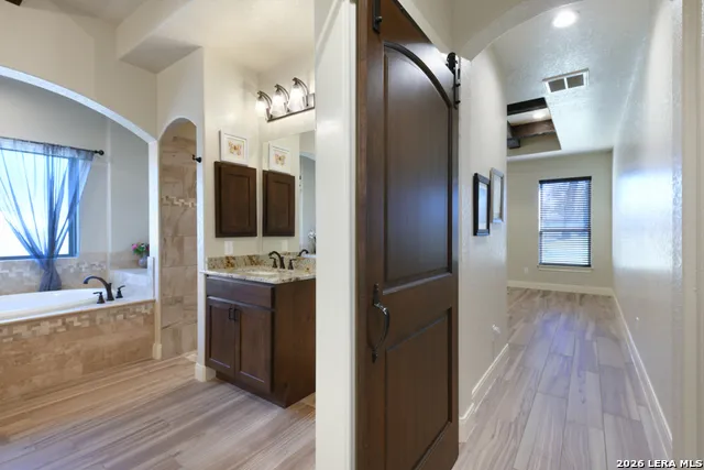 105 Bobby Lynn Adkins, TX 78101